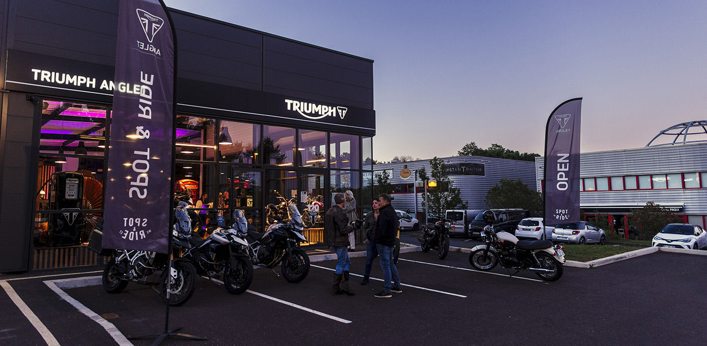 Anniversaire 1 an de la concession Triumph Anglet 