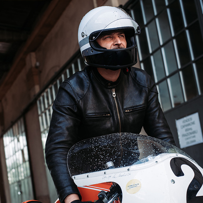 Blouson moto cuir “Café Racer” par Shangri-La Heritage