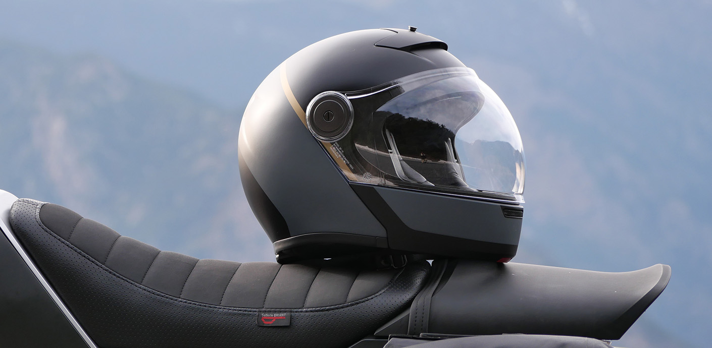 Casque moto intégral vintage modulable V90 Mobix HJC : 2.000 km de tests