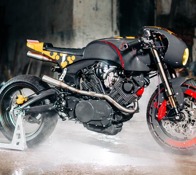 Yamaha TR1 par Ortolani Customs